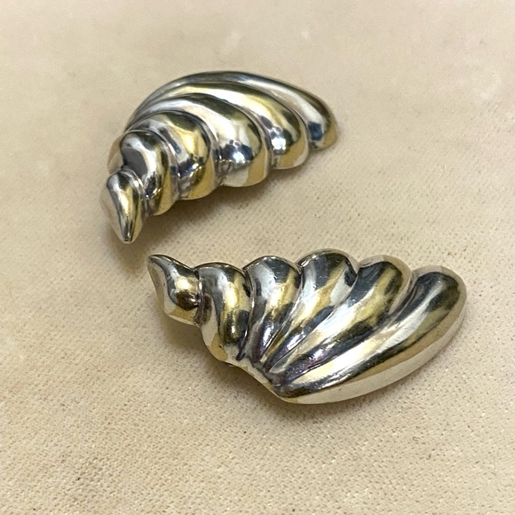 Vintage Taxco Sterling Silver Swirl Clip On Earrings - Picture 2 of 11